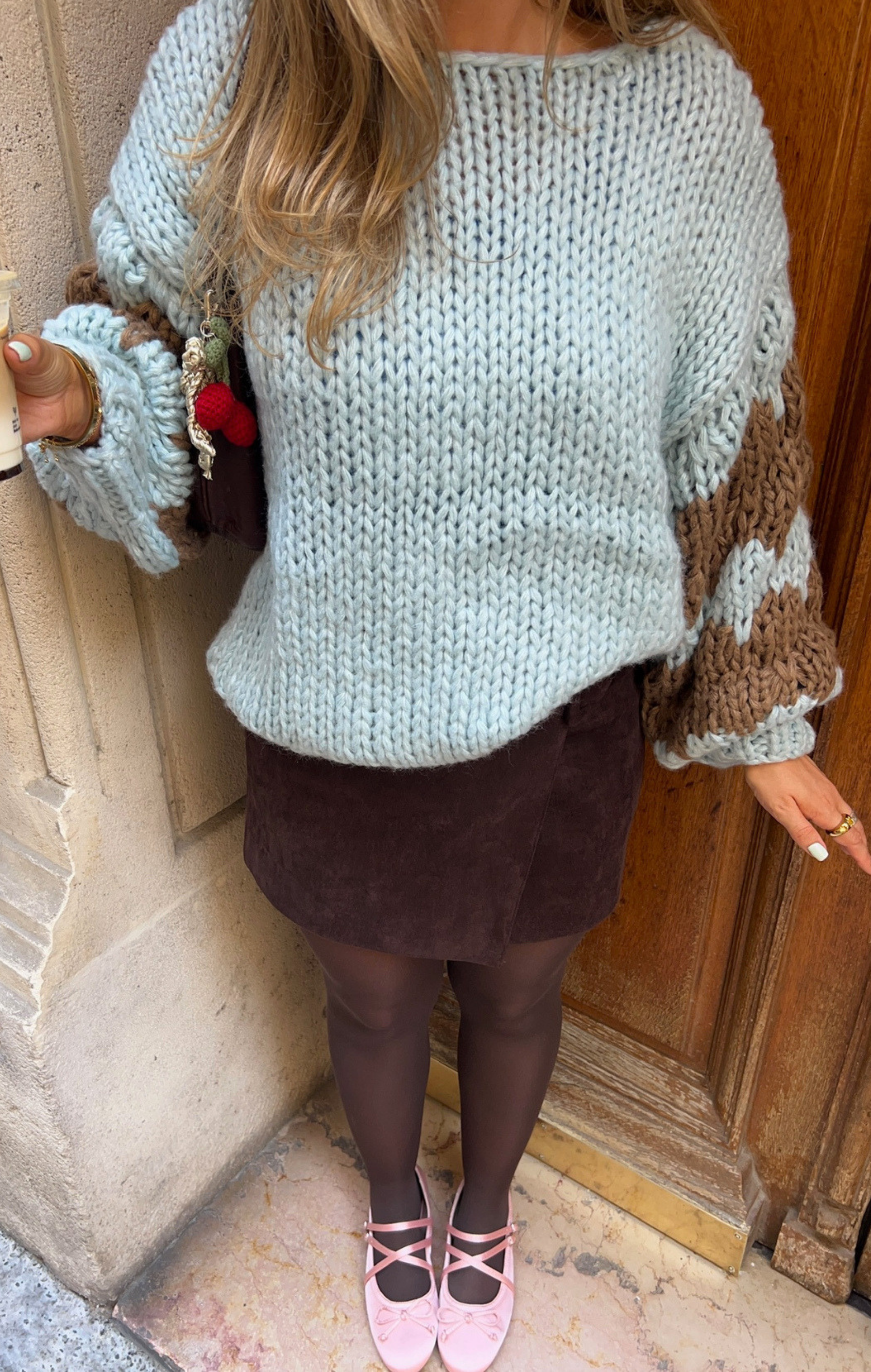 Cold brew Hugs & Kisses Jumper